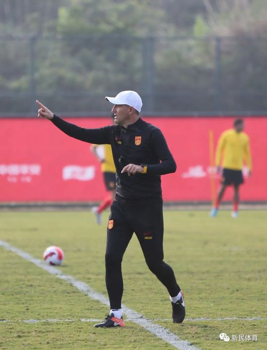 11月17日，硬核动作电影《爆裂点》发布“防爆警察”张家辉特辑及剧照